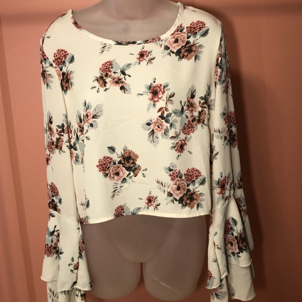 Charlotte Russe Floral Shirt Size Medium